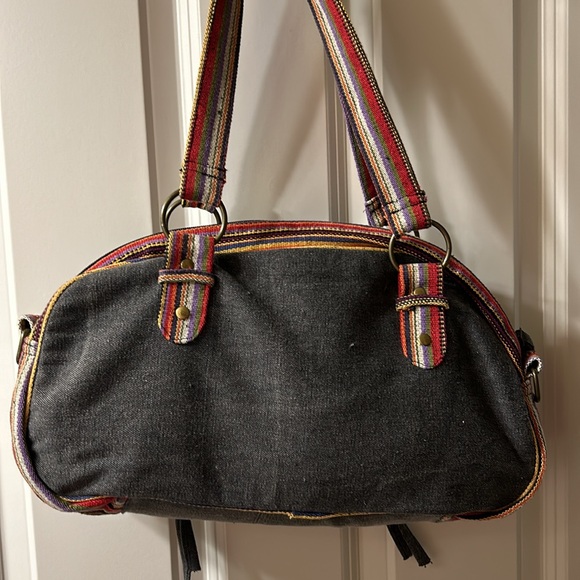 NWT Gray canvas purse w/ colorful borders, fully lined, full zip, inside pockets - Picture 4 of 6
